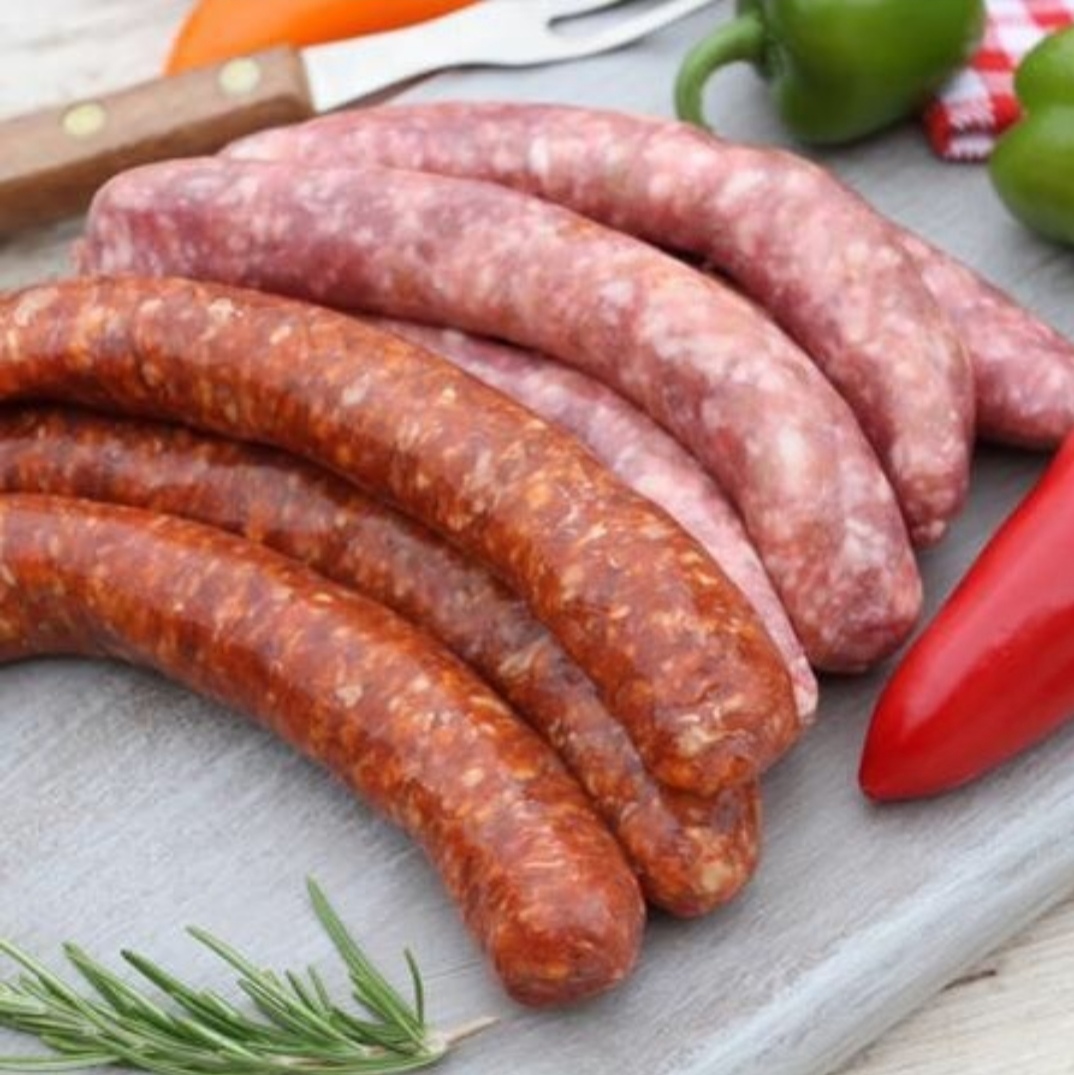 Ковбаски пікантні з свинини та курки